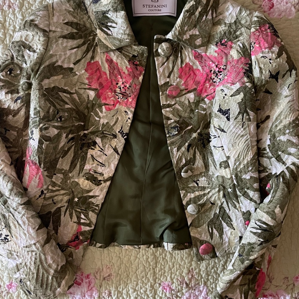 Floral Brocade jacket in size 2/XS
